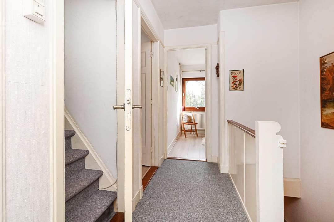 Characterful 1930s Townhouse with Schie View in Delft — 23