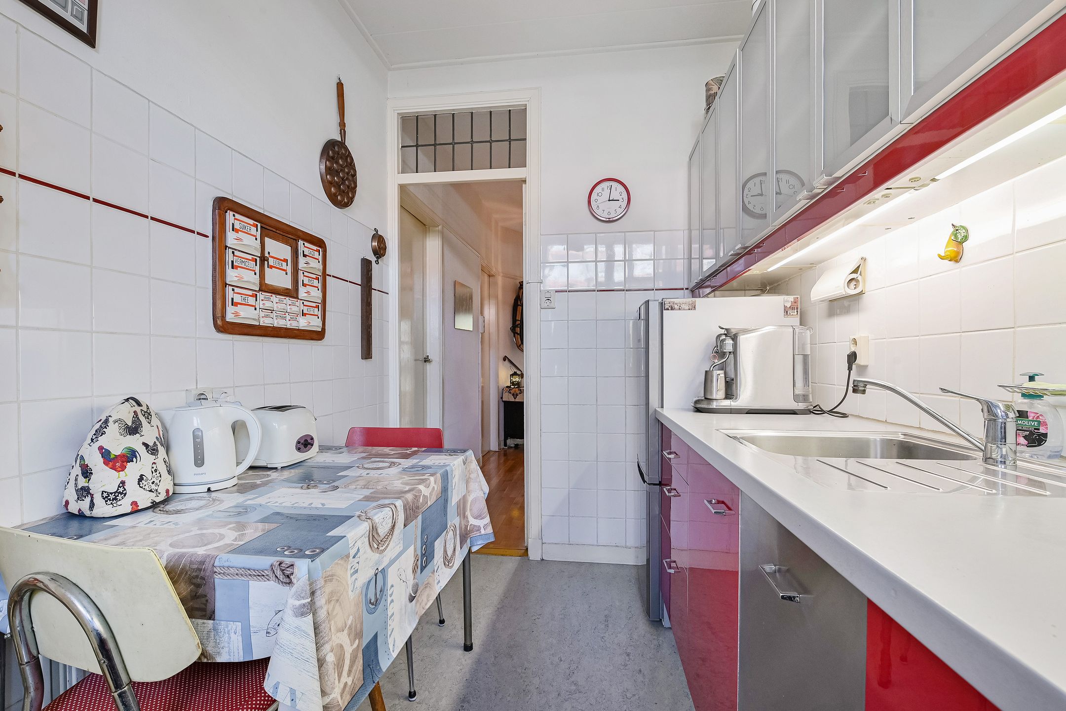 Characterful 1930s Townhouse with Schie View in Delft — 21