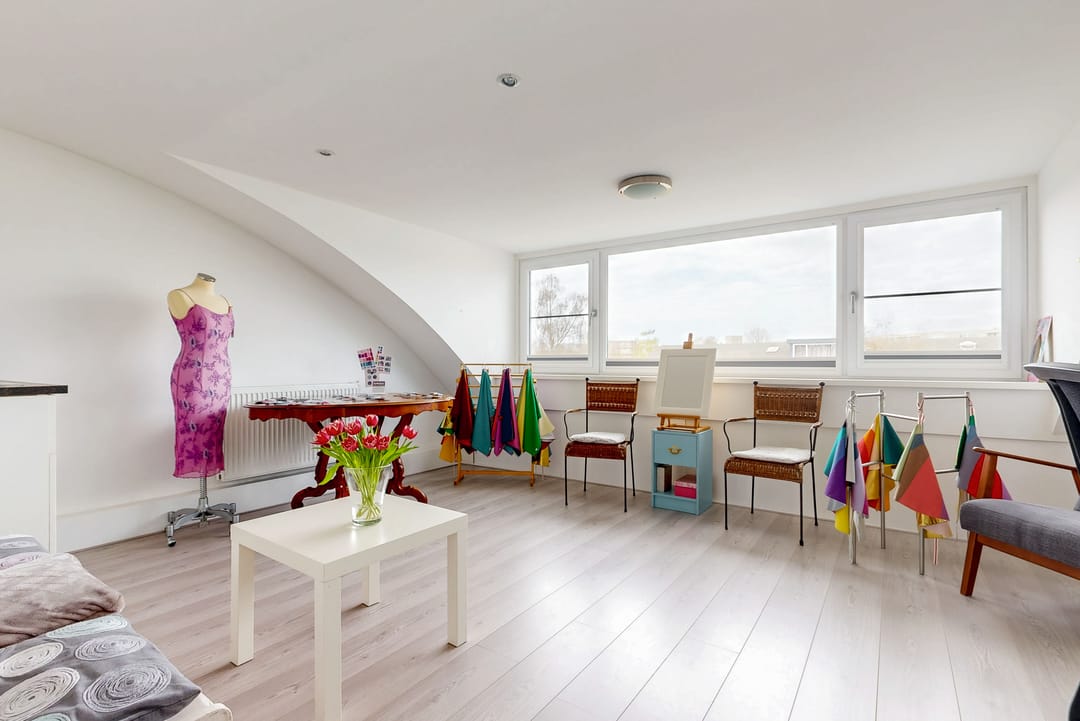 Spacious family home with deep garden in car-free Voordorp — 17