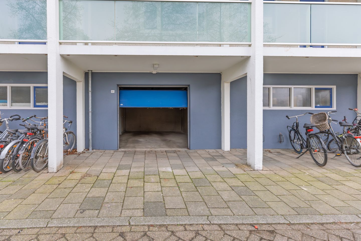 Photo 1 of Sinnigvelderstraat 401 Rood