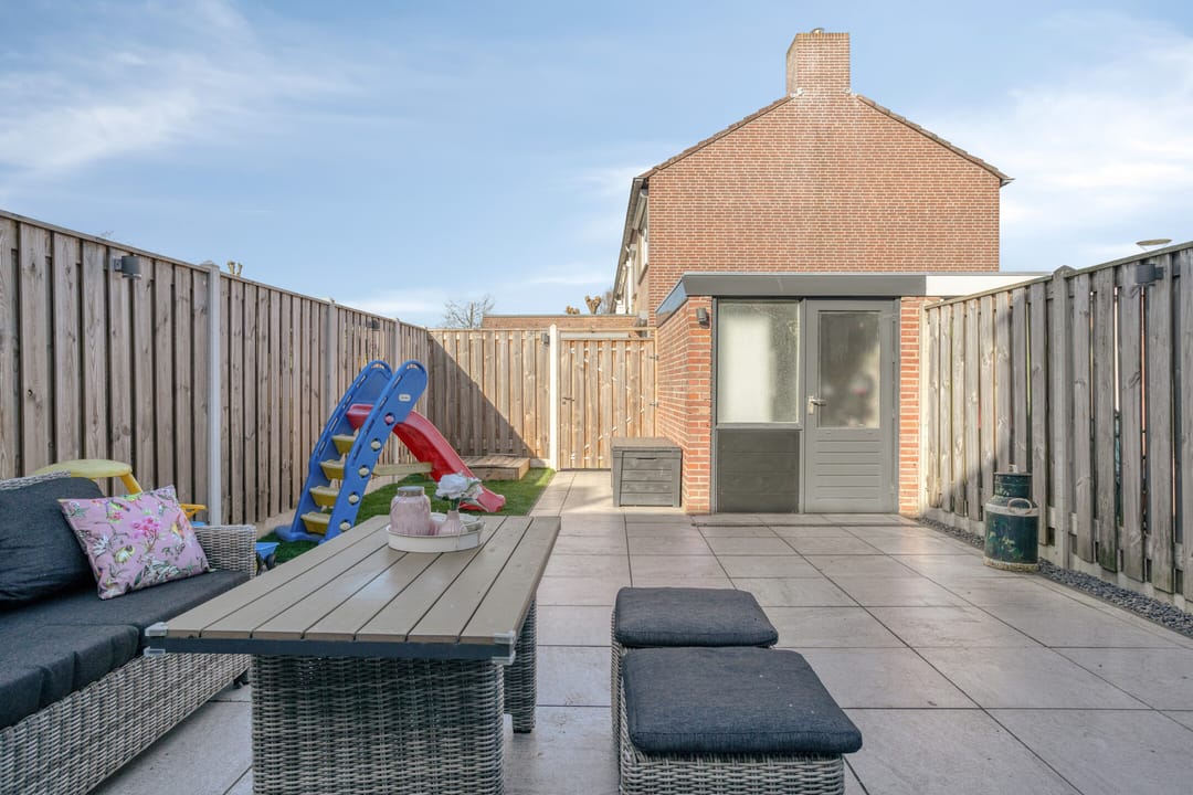 Completely Modernized Terraced House with Garden in Nieuw-Vossemeer — 28
