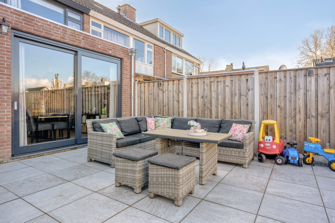 Completely Modernized Terraced House with Garden in Nieuw-Vossemeer — 26