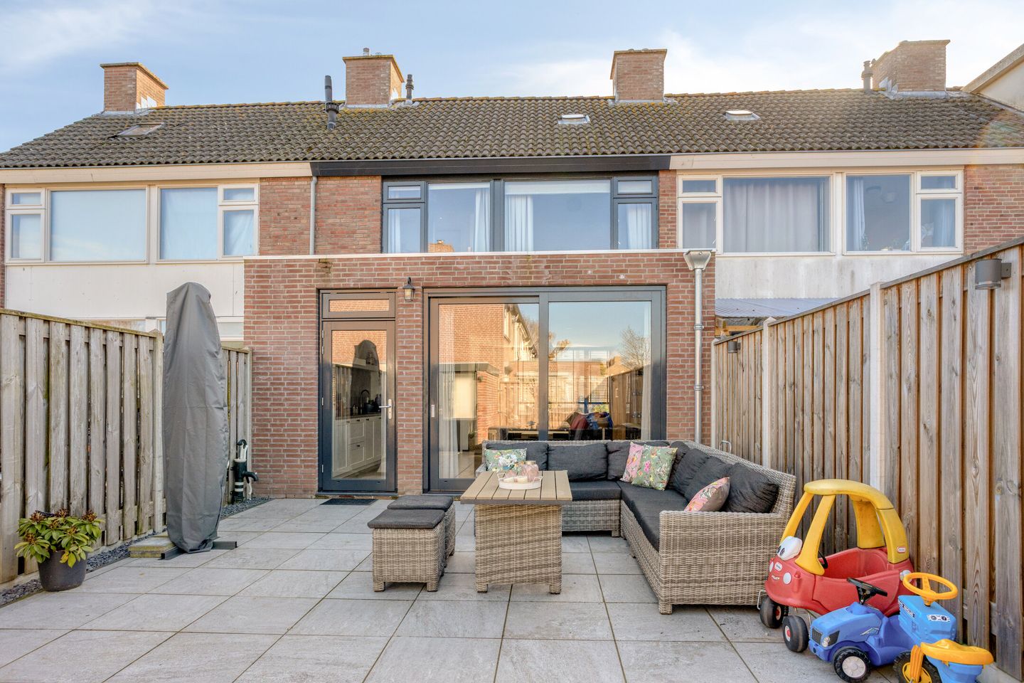 Completely Modernized Terraced House with Garden in Nieuw-Vossemeer — 25
