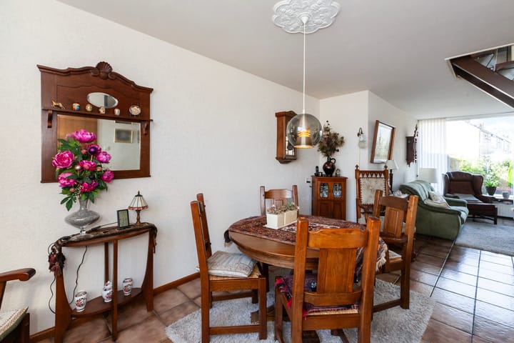 Tussenwoning te koop: Groot Veldsweer 83, Hardinxveld-Giessendam
