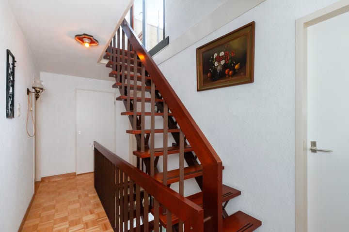 Tussenwoning te koop: Groot Veldsweer 83, Hardinxveld-Giessendam