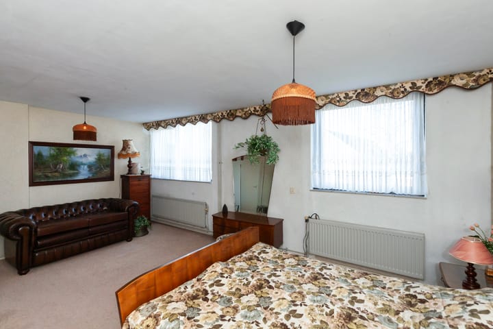 Tussenwoning te koop: Groot Veldsweer 83, Hardinxveld-Giessendam