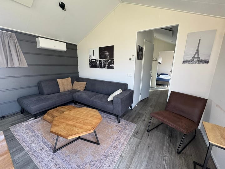 Photo 4 of Flevoweg 90-506