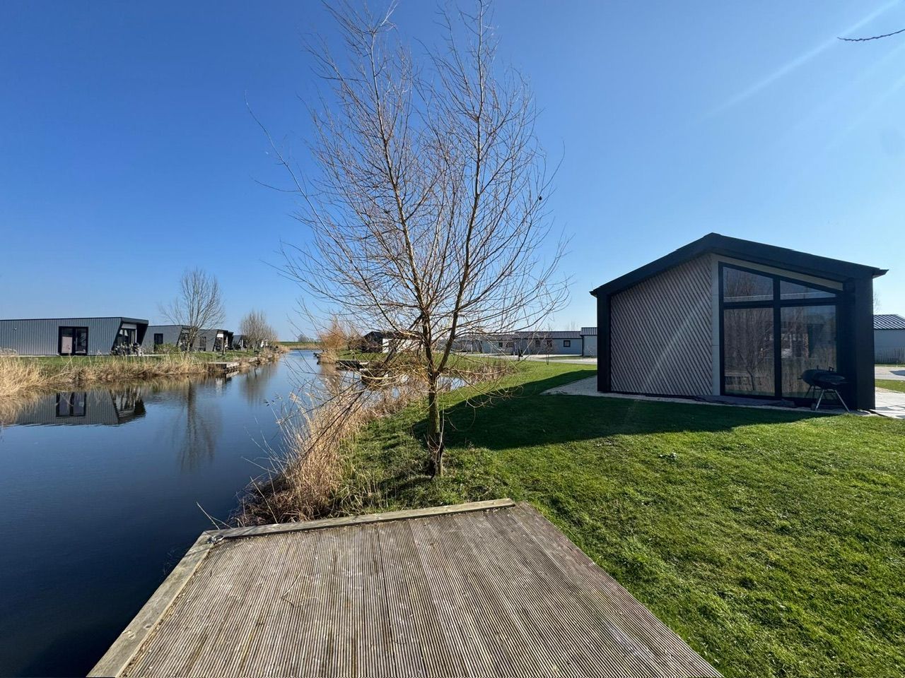 2-bedroom freehold villa in Kampen — photo 2 of 5