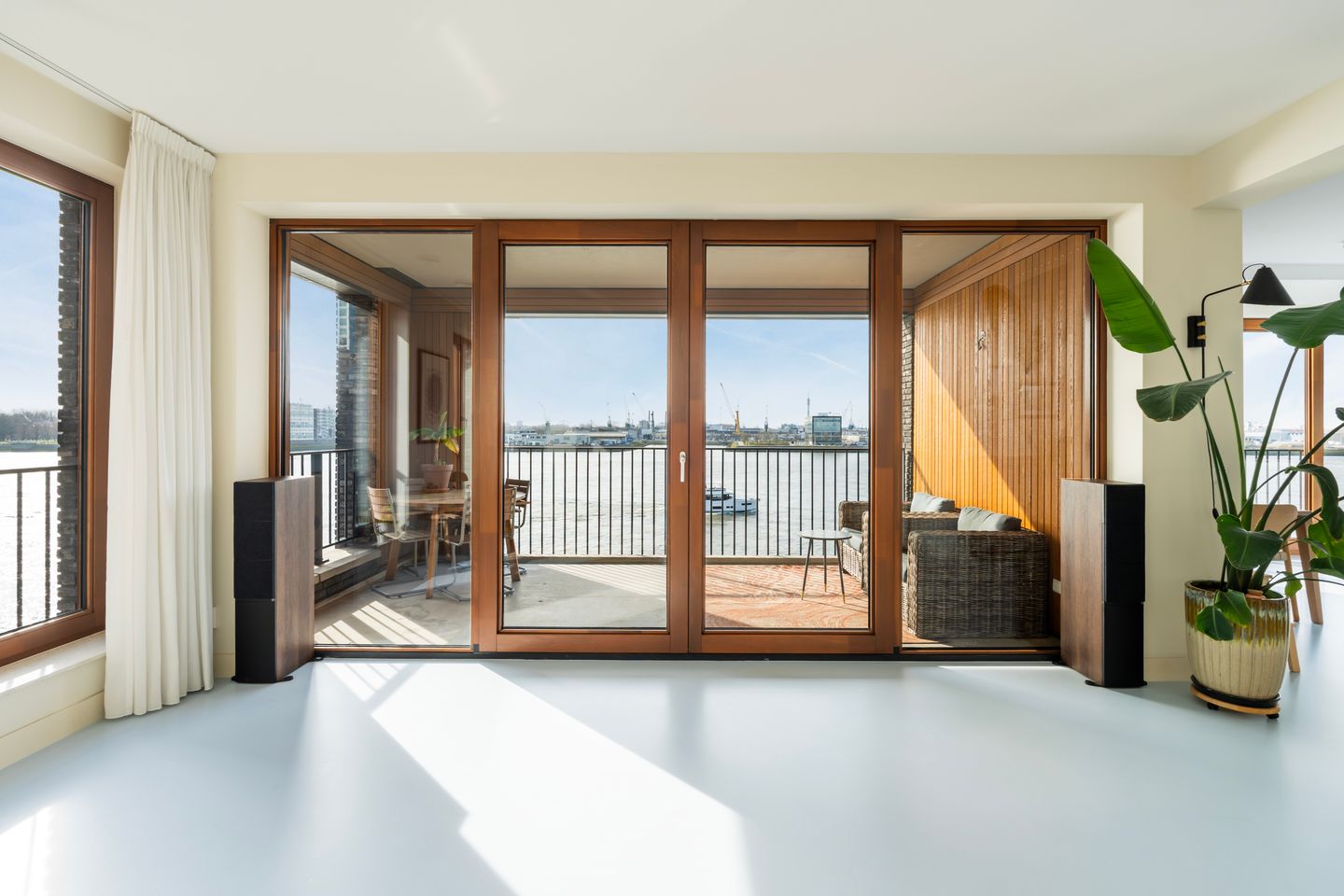 Foto 19 van Loods Bali 25