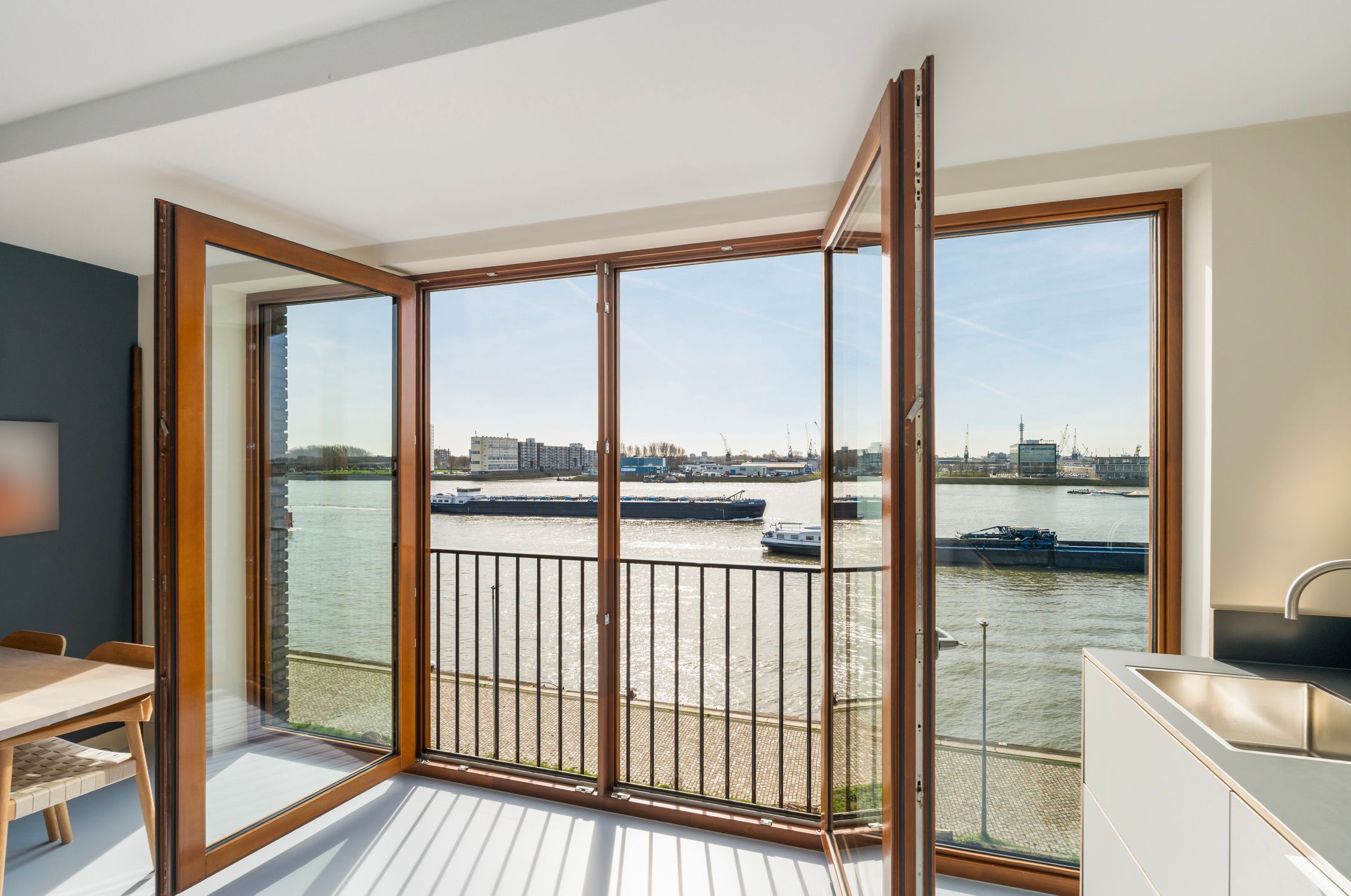 Foto 30 van Loods Bali 25