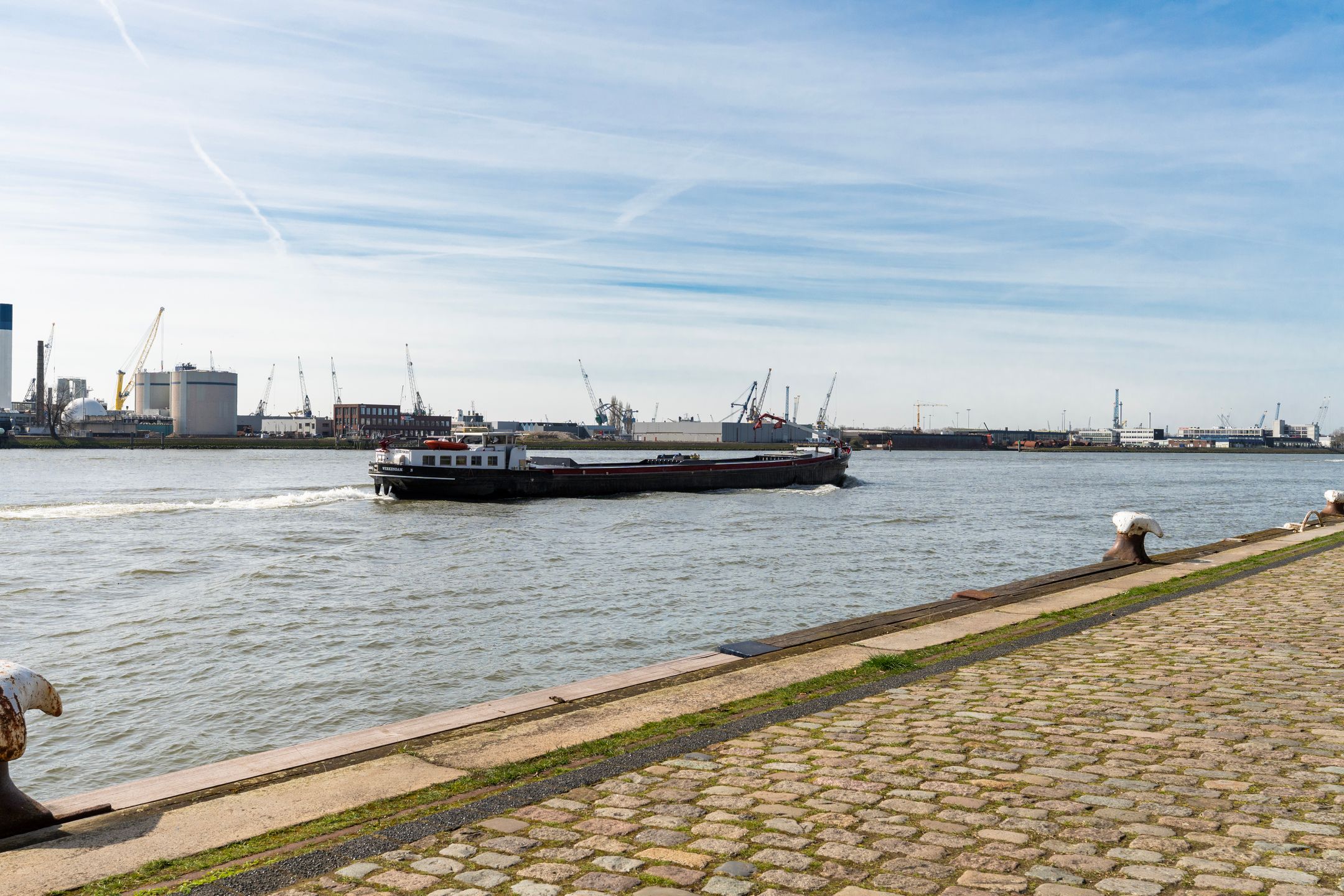 Foto 72 van Loods Bali 25