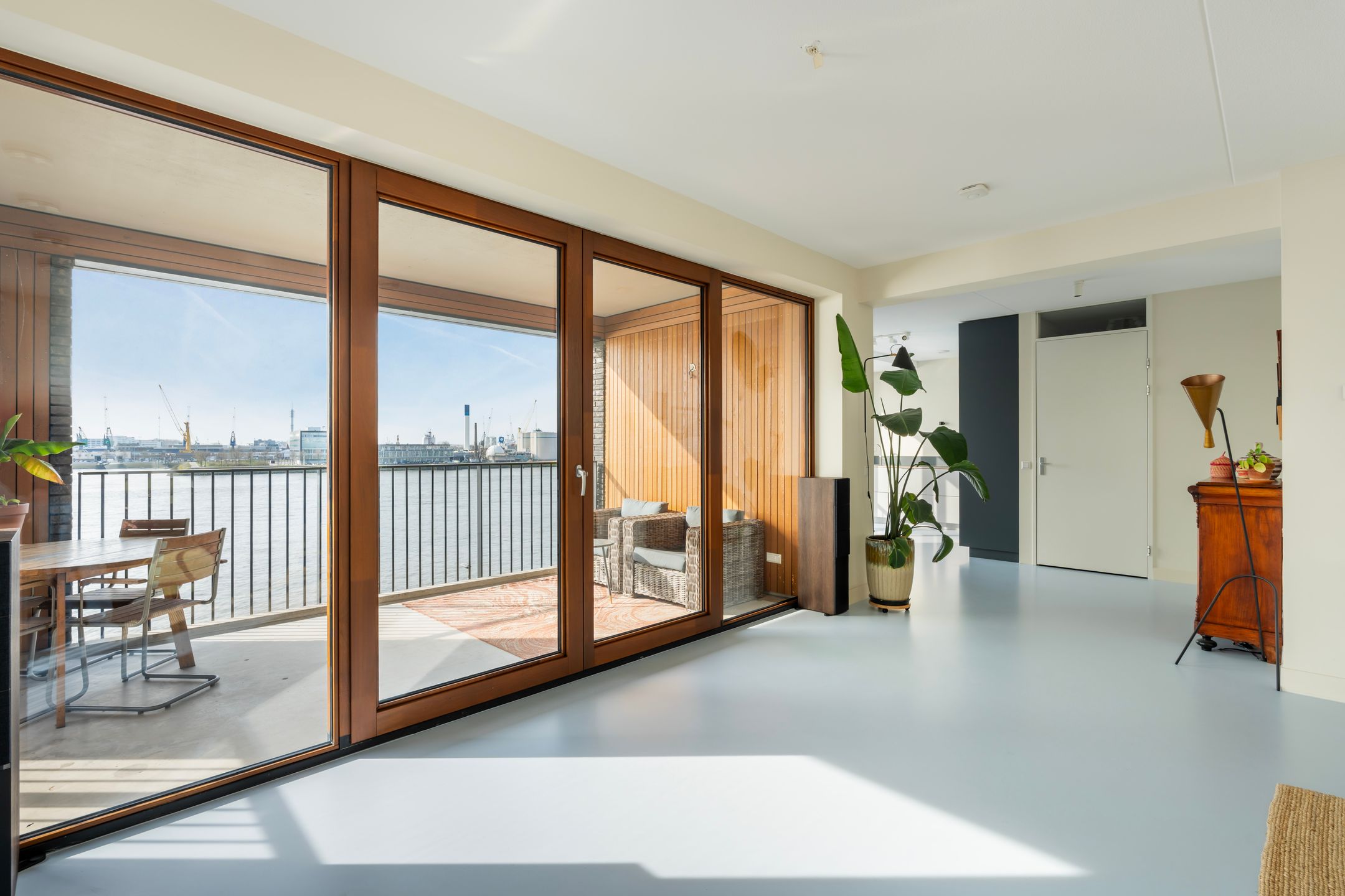 Foto 18 van Loods Bali 25