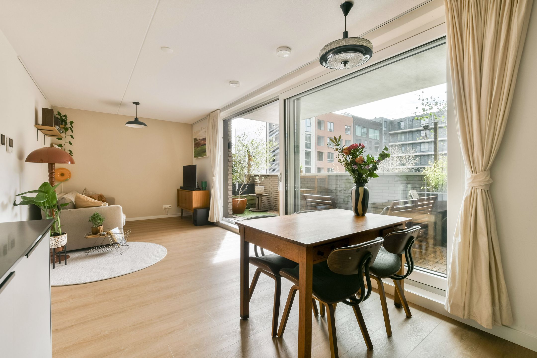 Photo 12 of Trimurtistraat 10