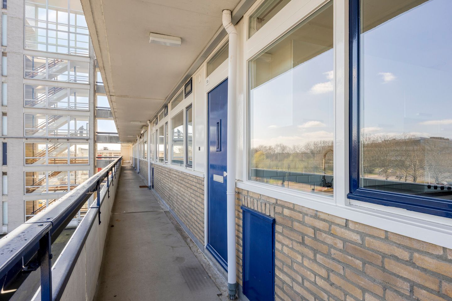 Spacious four-room apartment with sunny southwest-facing balcony in Arnhem Presikhaaf — 25