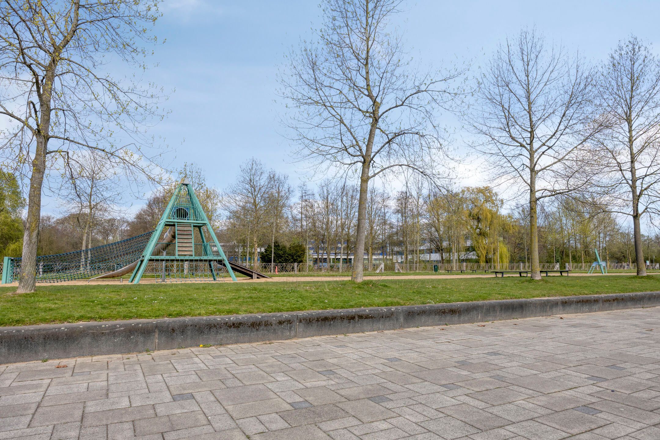 Spacious four-room apartment with sunny southwest-facing balcony in Arnhem Presikhaaf — 30