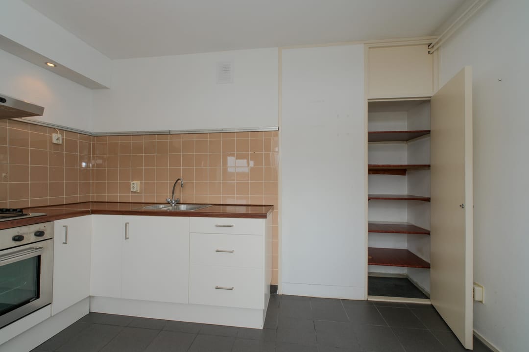 Photo 8 of Jacob van Ruysdaelstraat 84