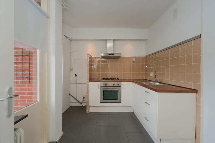 Photo 3 of Jacob van Ruysdaelstraat 84