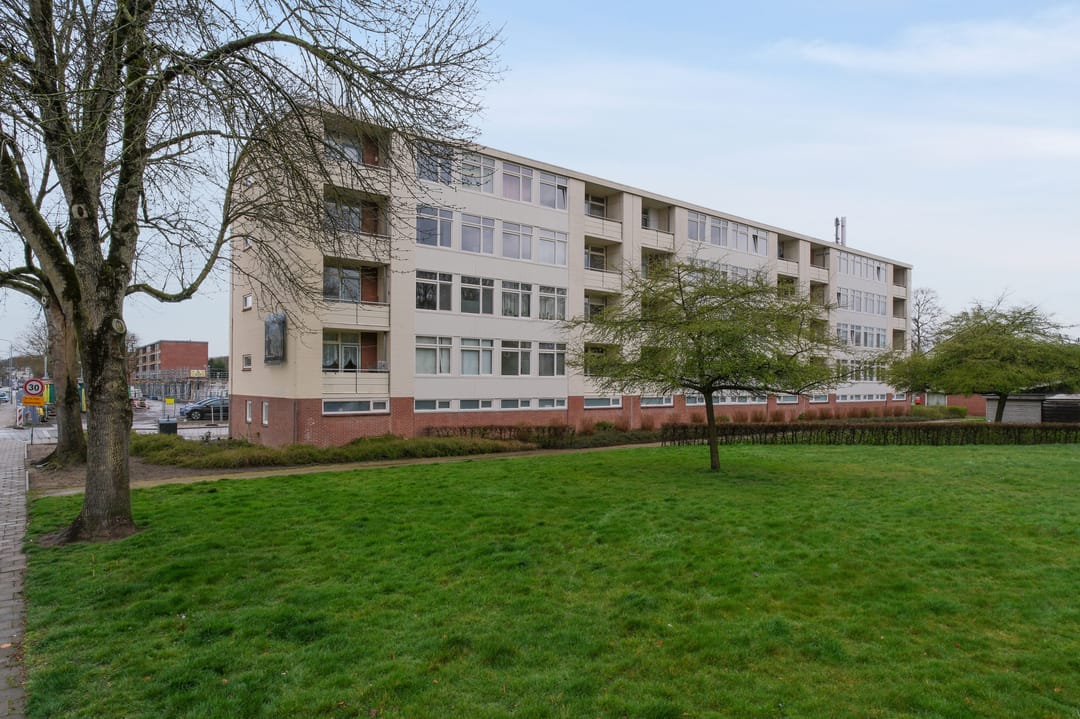 Photo 22 of Jacob van Ruysdaelstraat 84