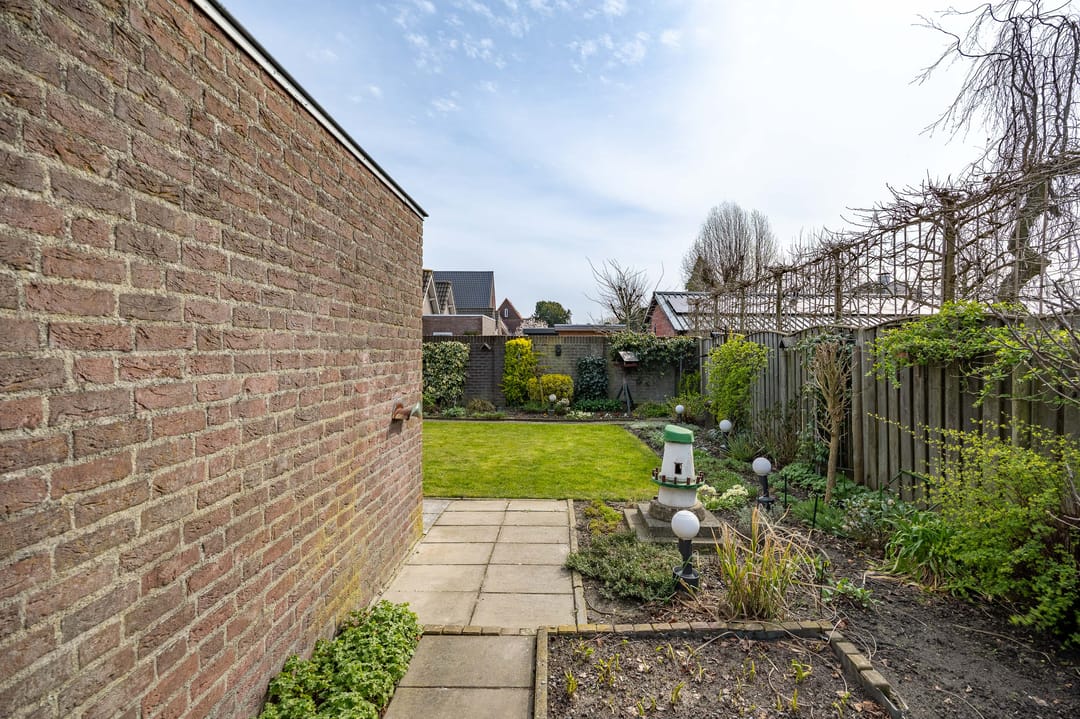 Spacious detached home with garage in Sevenum — 41