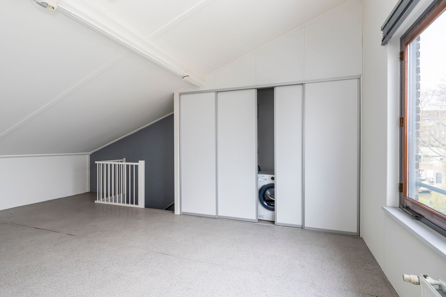 Spacious Terraced House with Unique Water Views in Leidschenveen — 35