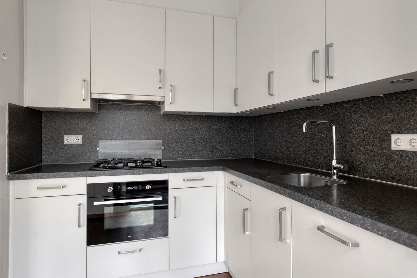 Foto 10 van Huygensstraat 5