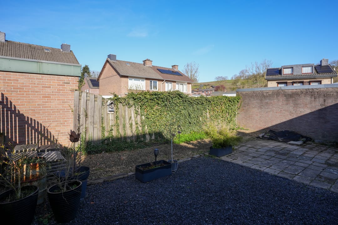 Foto 28 van Dr. Poelsstraat 11