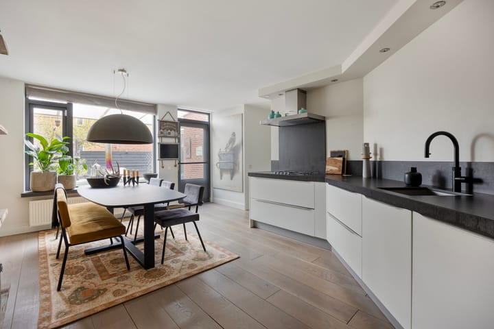 Photo 4 of Mr.Pieter Cornelisz. Vermaatlaan 28