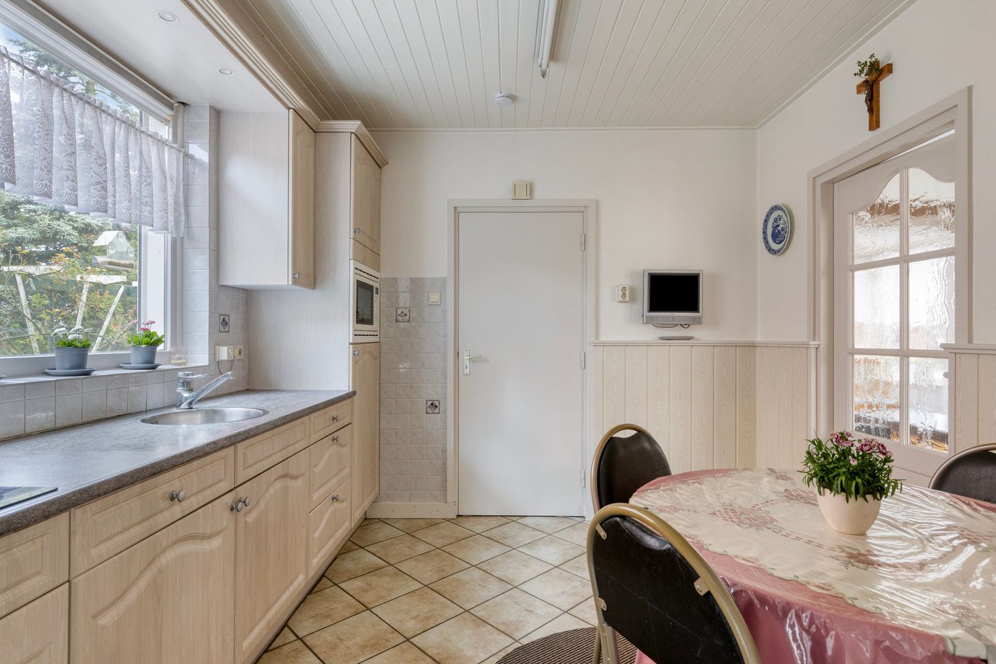 Foto 10 van Nicolaasstraat 11