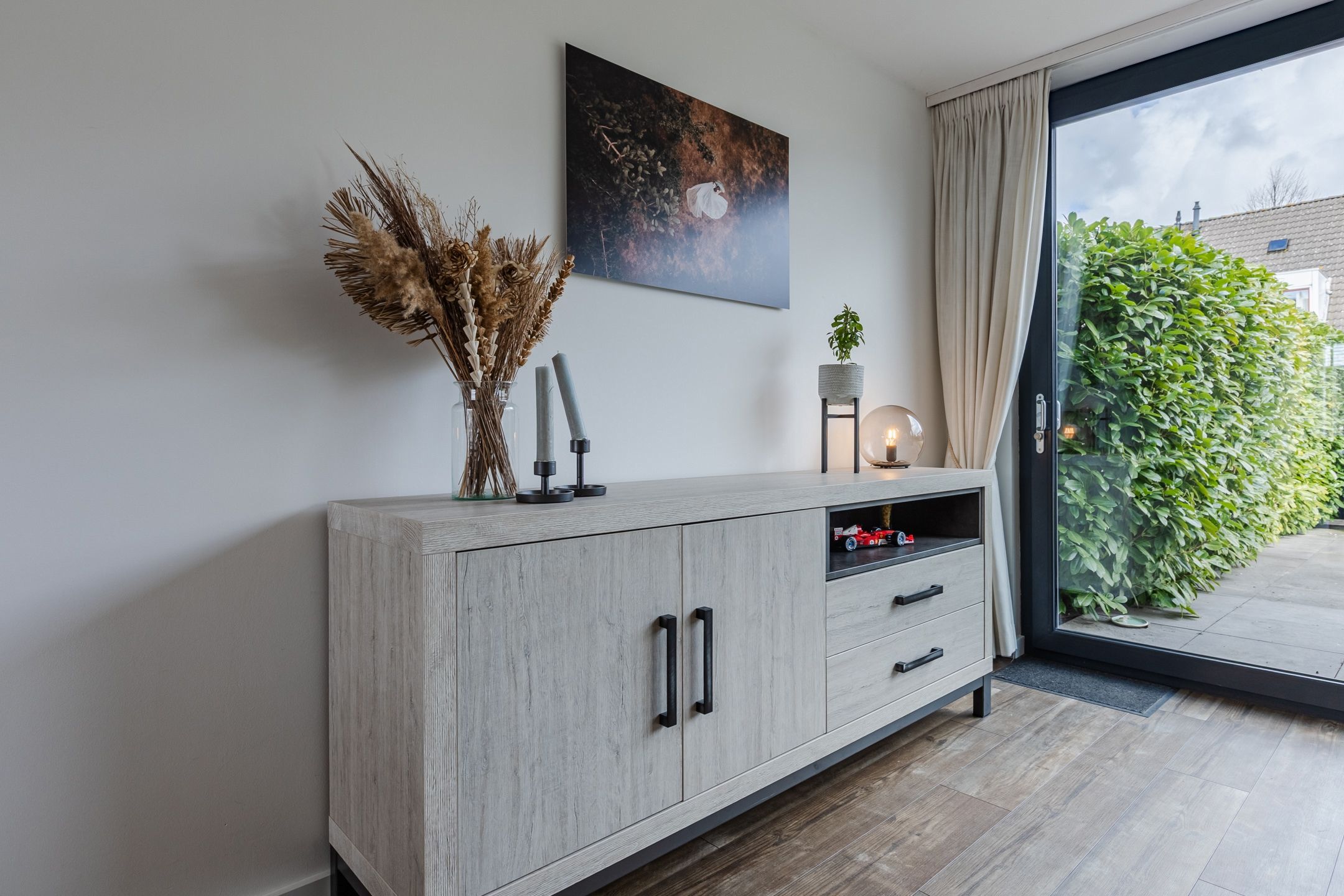 Spacious corner home with garage and solar panels in Bergse Plaat — 15