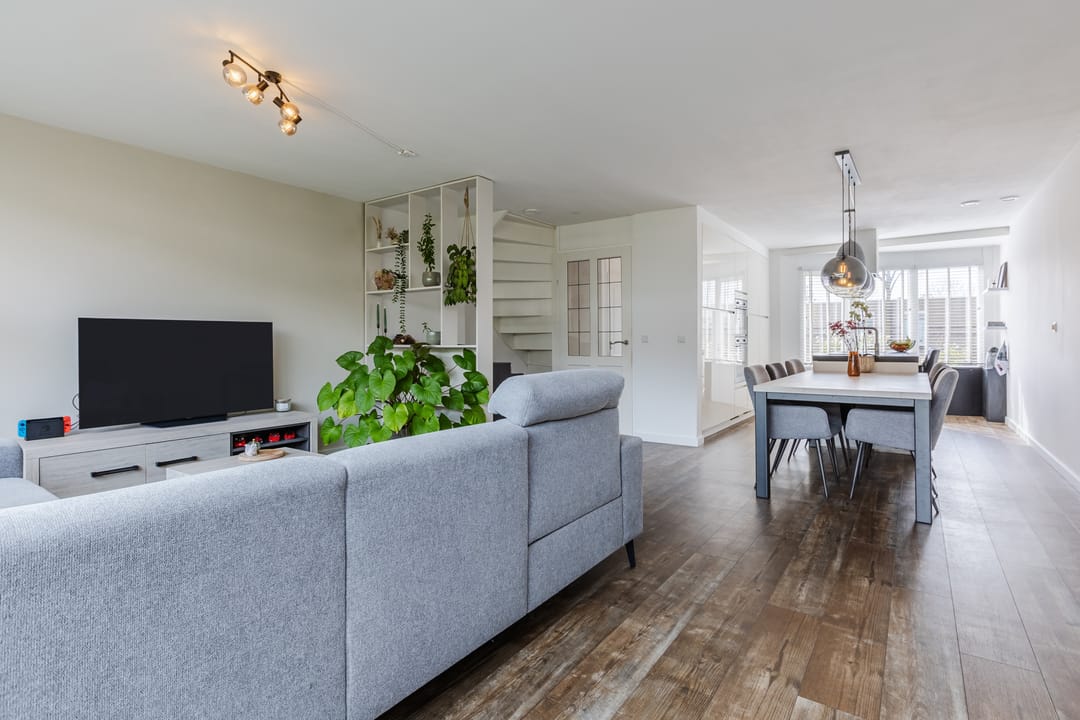 Spacious corner home with garage and solar panels in Bergse Plaat — 16