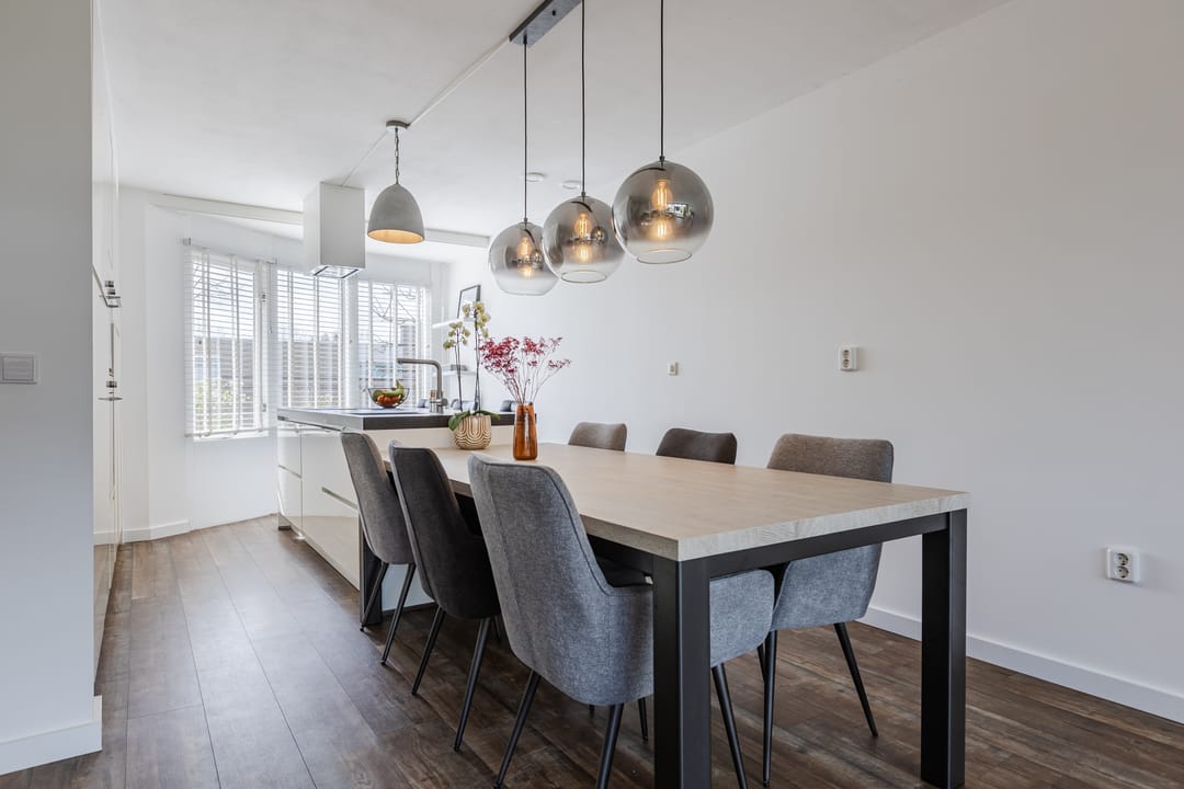 Spacious corner home with garage and solar panels in Bergse Plaat — 17