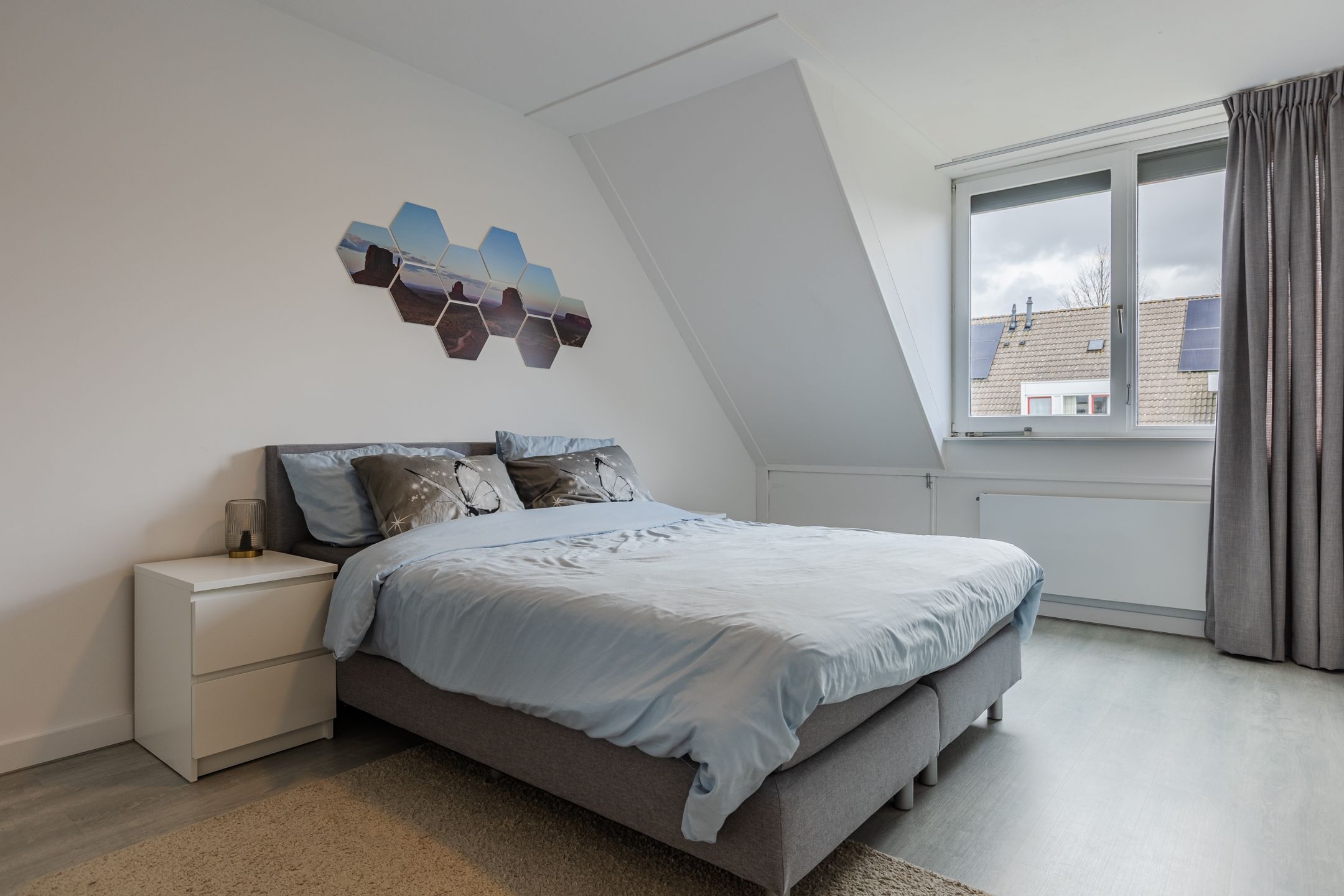 Spacious corner home with garage and solar panels in Bergse Plaat — 24