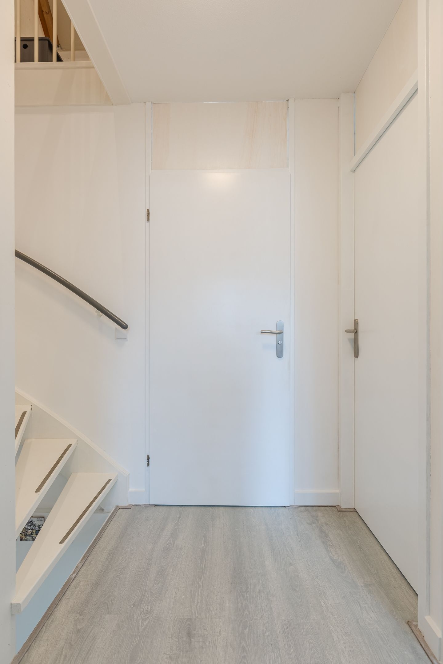Spacious corner home with garage and solar panels in Bergse Plaat — 21