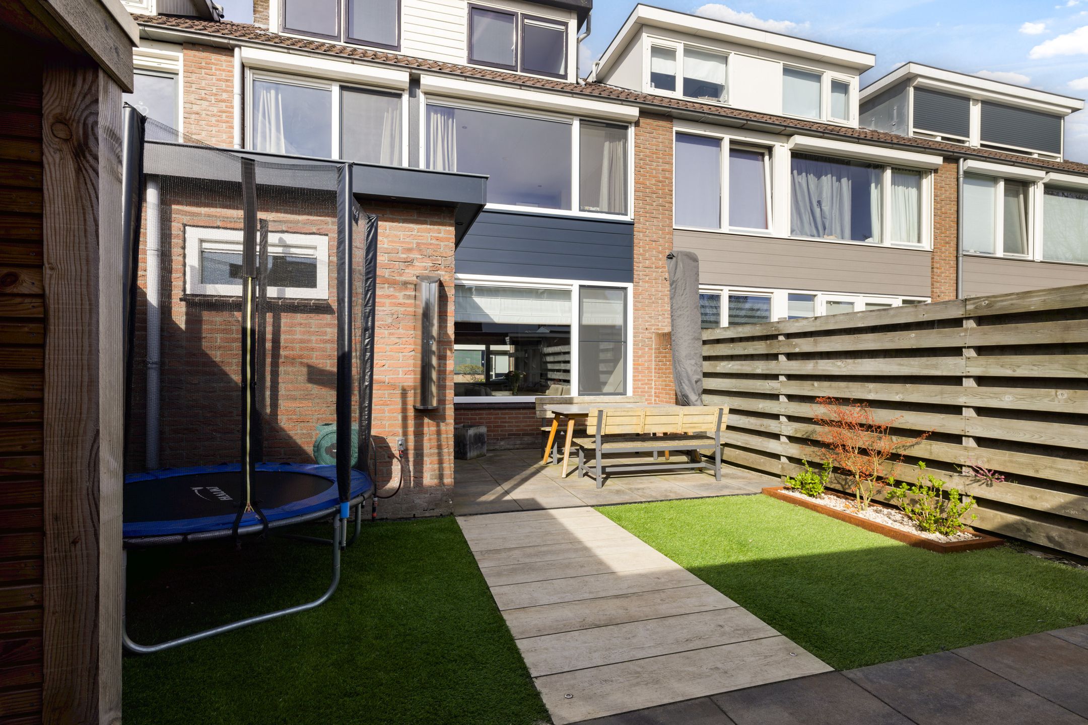 Fully modernized terraced house with garage and energy label A — 48