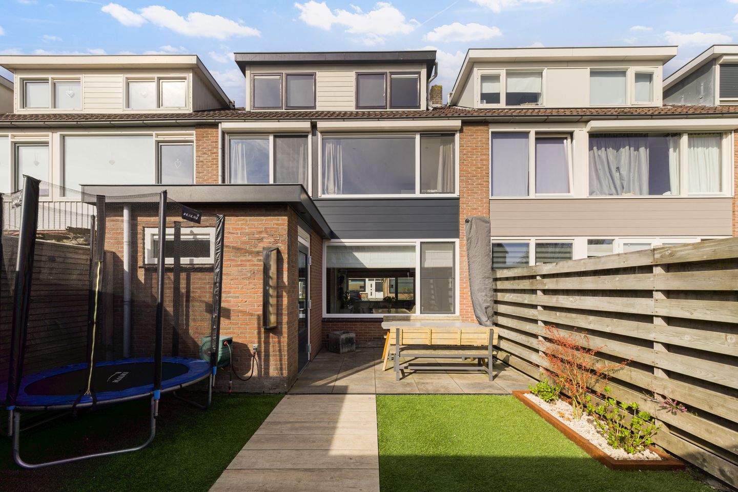 Fully modernized terraced house with garage and energy label A — 49
