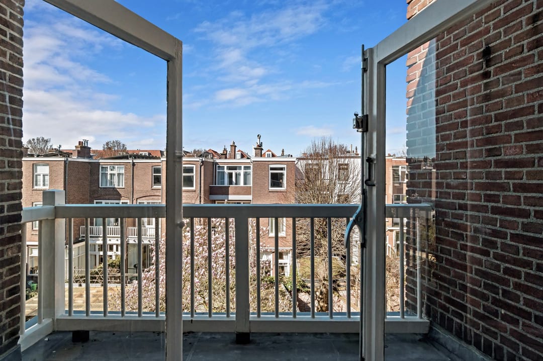 Photo 56 of Frederik Hendriklaan 9