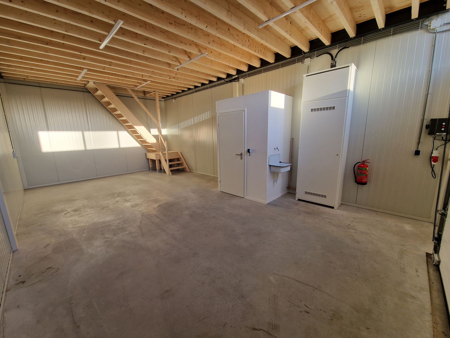 View photo 4 of Industrieweg 2-34