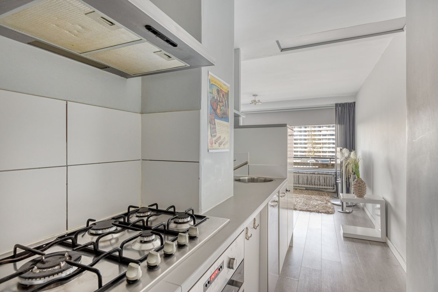 Bright Apartment with Panoramic Views in Eindhoven Vaartbroek — 14
