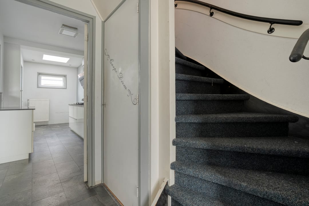 Foto 8 van Van Oldenbarneveltstraat 36