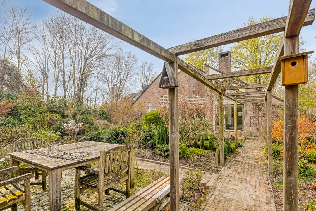 Foto 32 van Bergumlaan 2