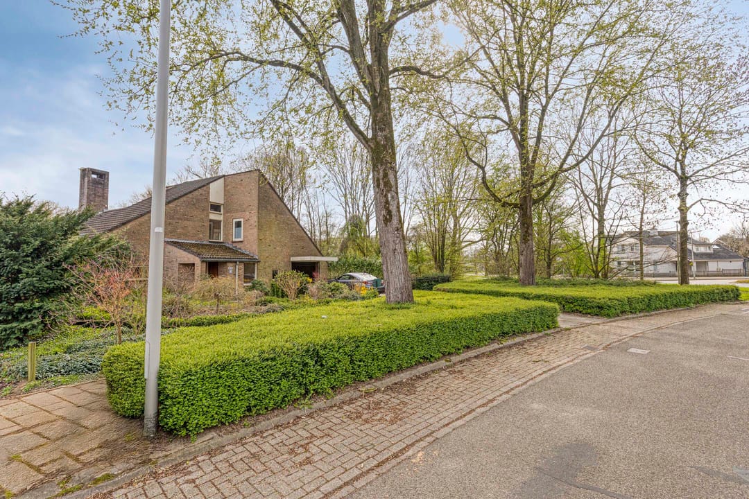 Foto 61 van Bergumlaan 2