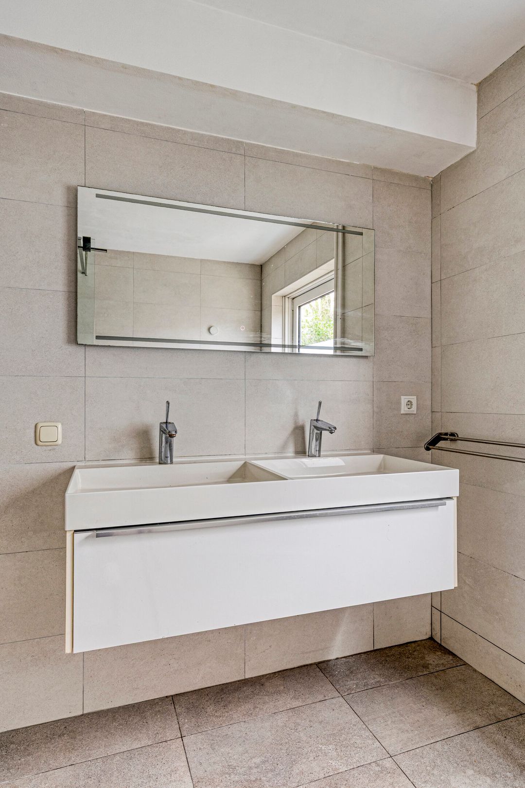 Foto 43 van Bergumlaan 2