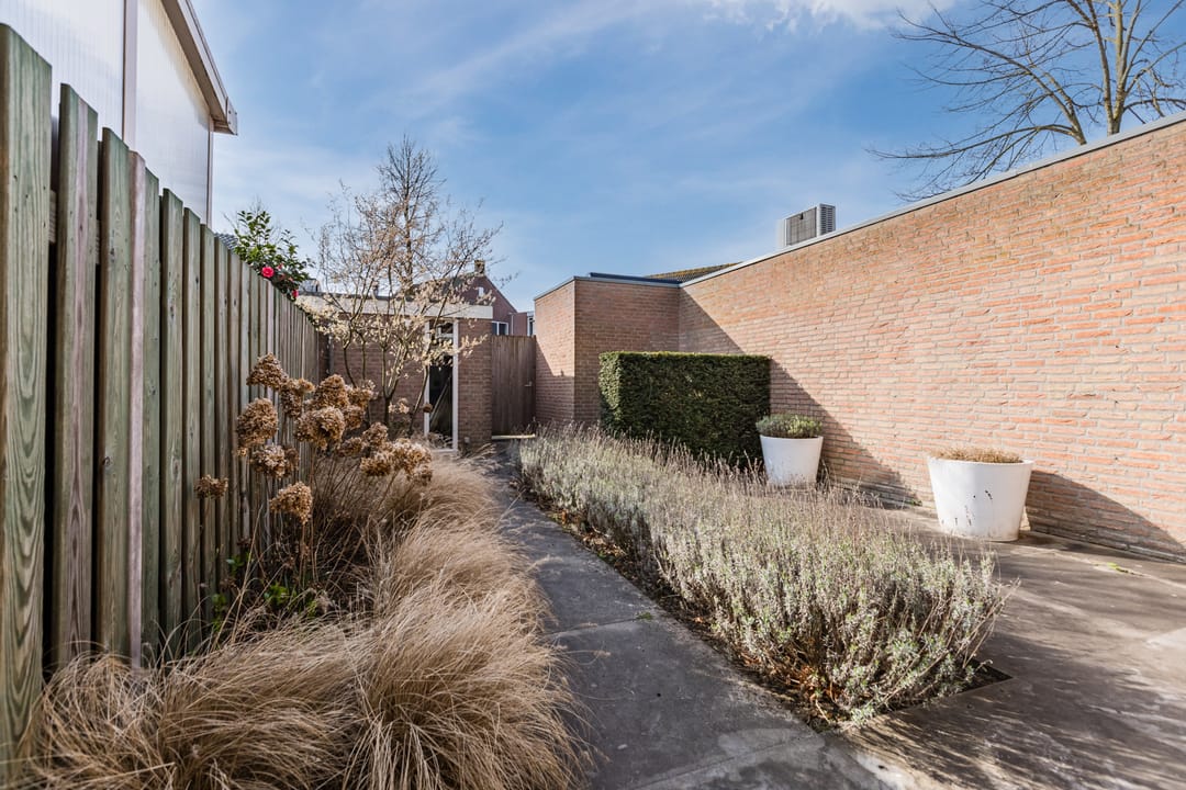 Foto 17 van Steenakkerplein 11