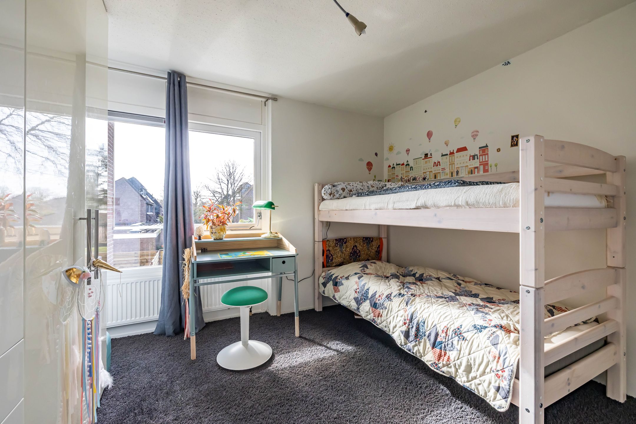 Photo 48 of Van Deyssellaan 50