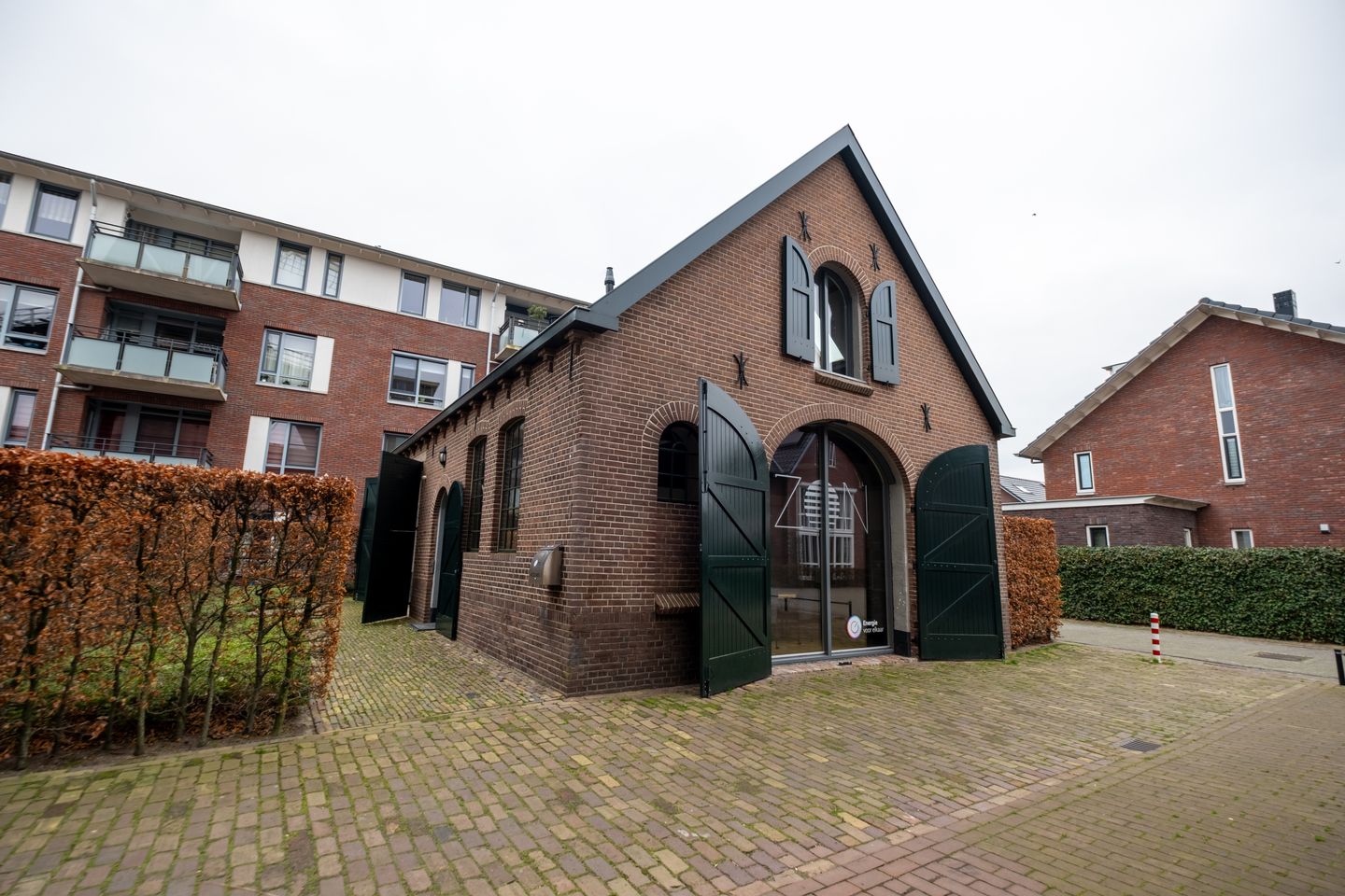 Bekijk foto 1 van Accesweg 1