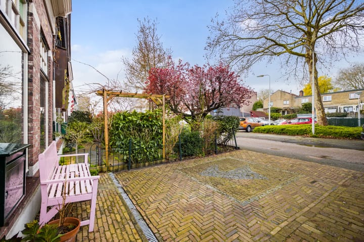 Twee-onder-één-kap te koop: Wethouder Venteweg 14, Gouda