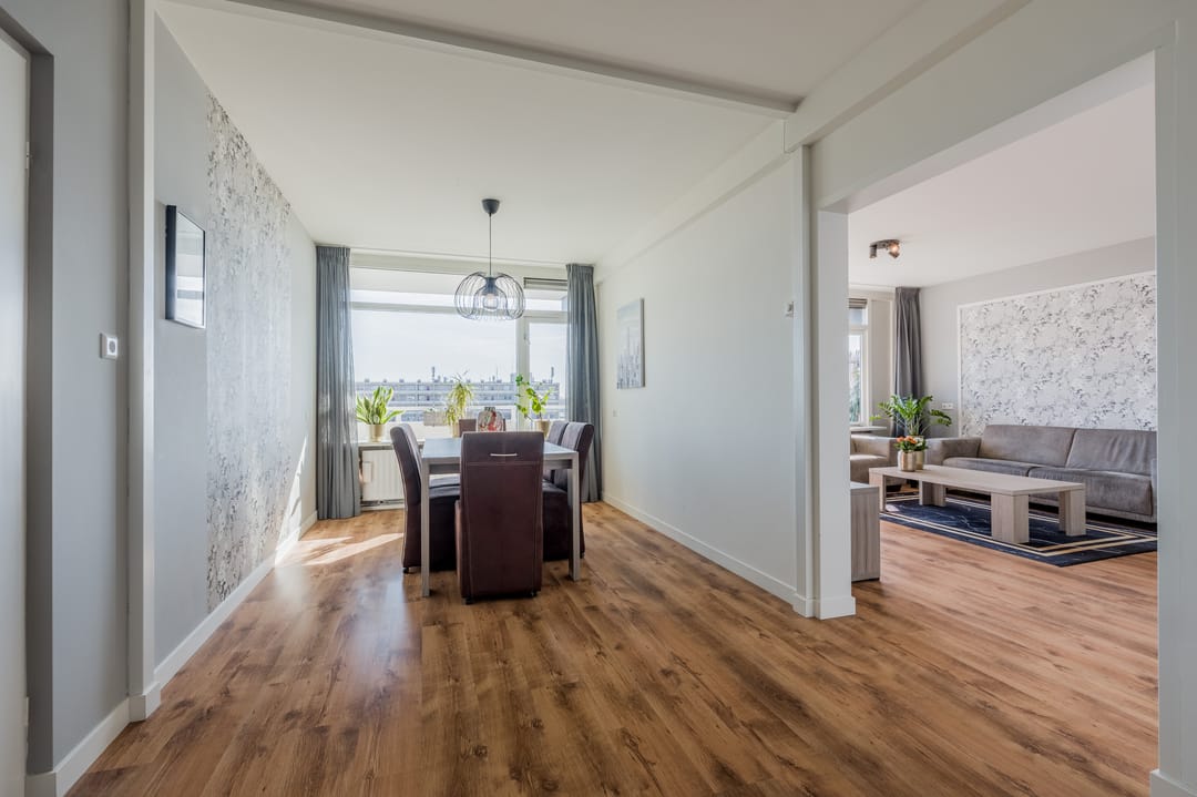Spacious and Bright Apartment with South-Facing Balcony in Weesp — 16