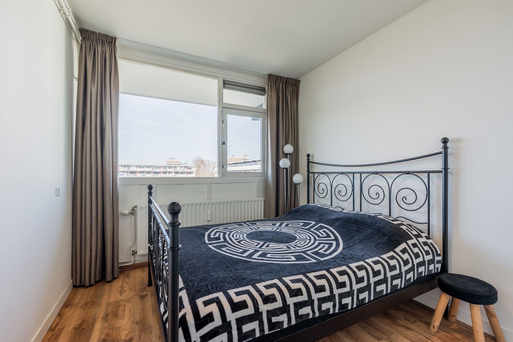 Spacious and Bright Apartment with South-Facing Balcony in Weesp — 21