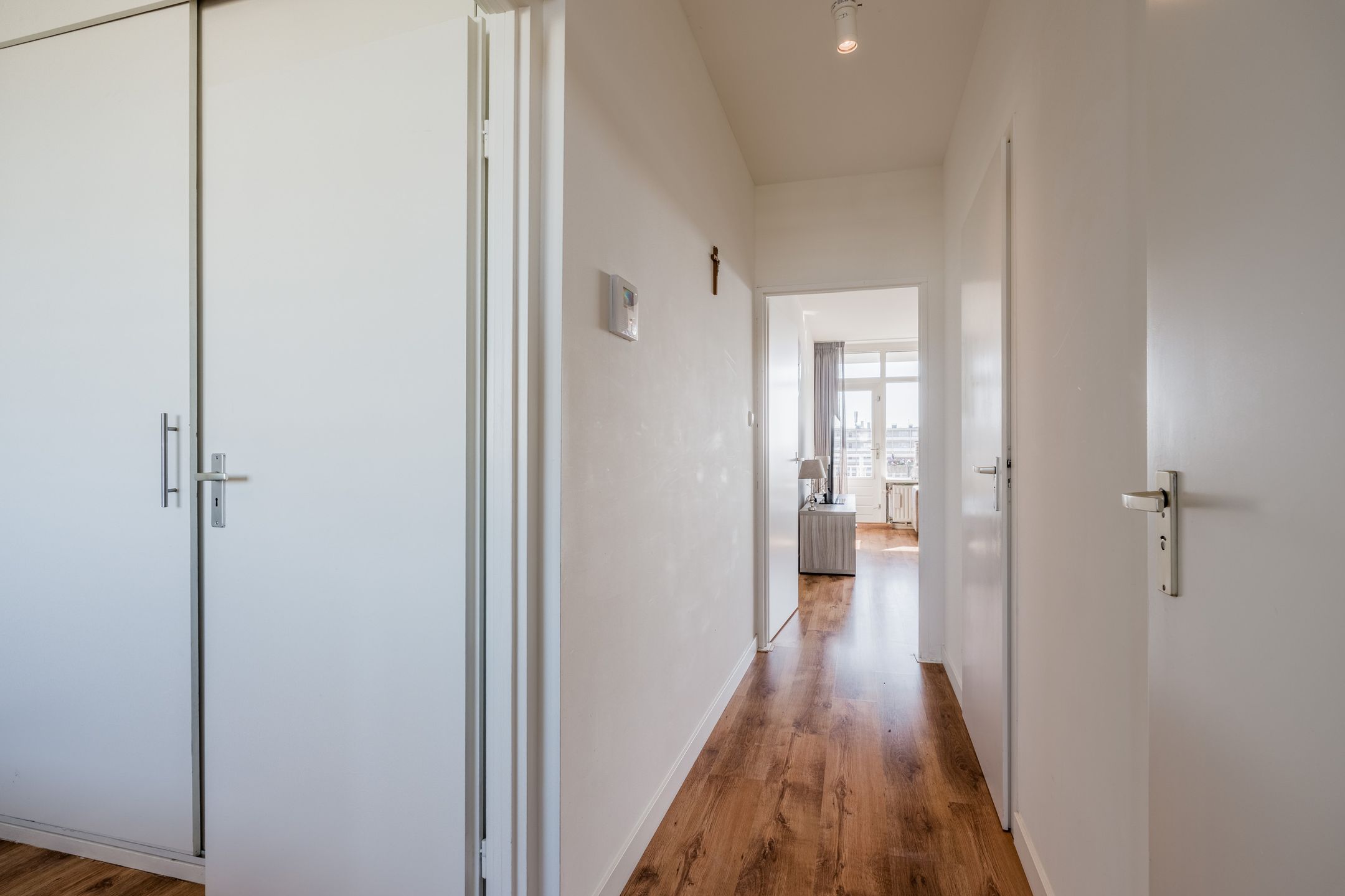 Spacious and Bright Apartment with South-Facing Balcony in Weesp — 24