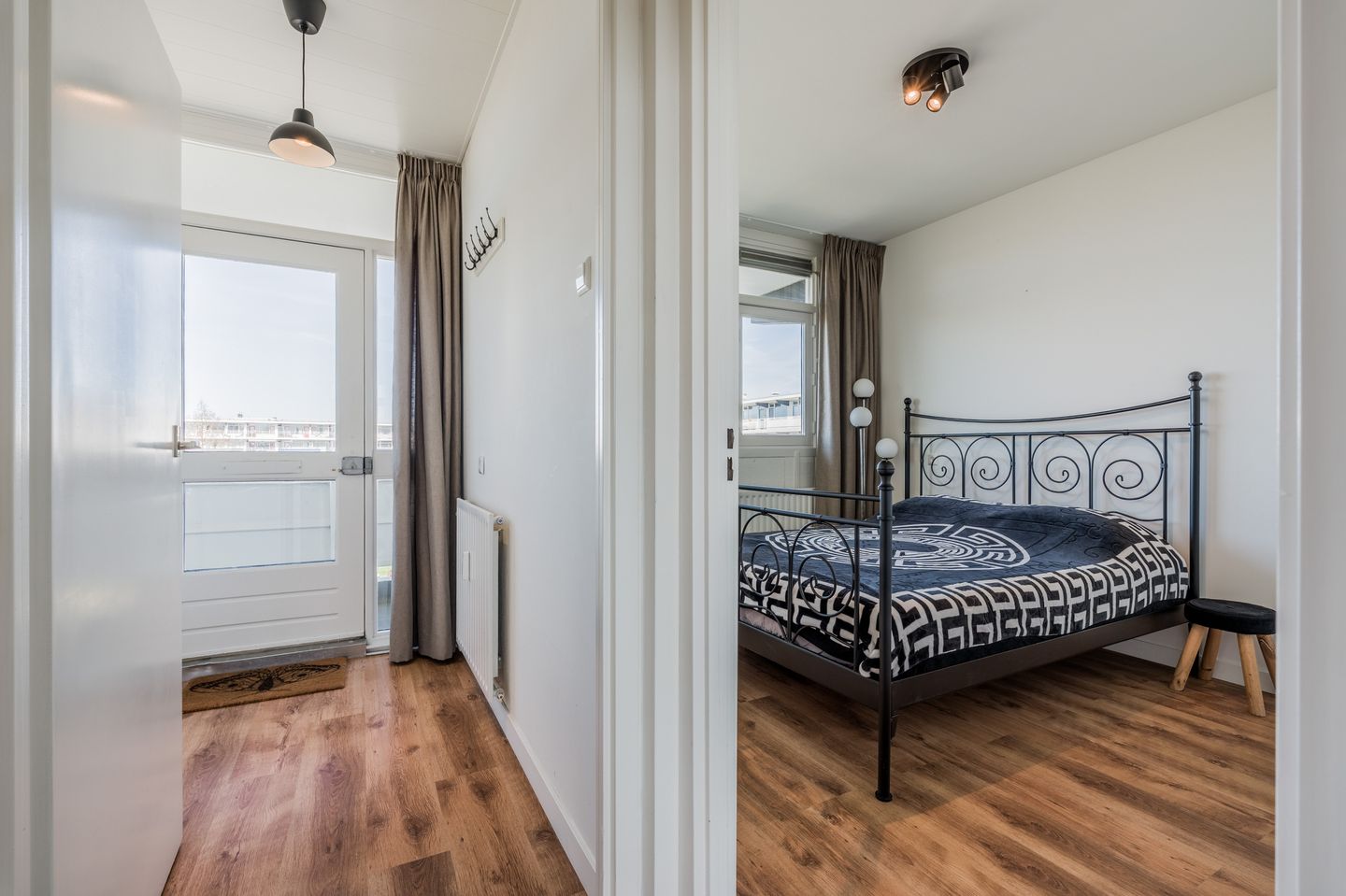Spacious and Bright Apartment with South-Facing Balcony in Weesp — 19